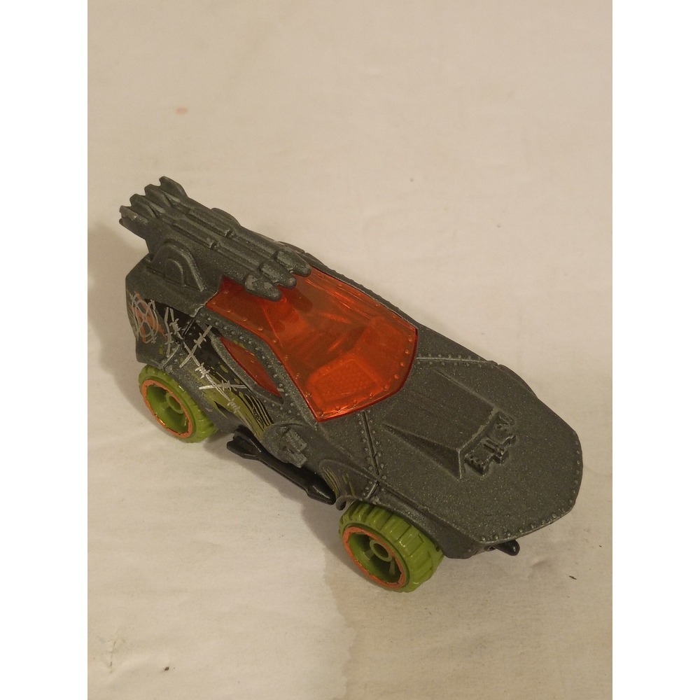 Hot Wheels Sting Rod II Grey Green Off-Road Barbed Wire Graphics 2015Diecast Car
